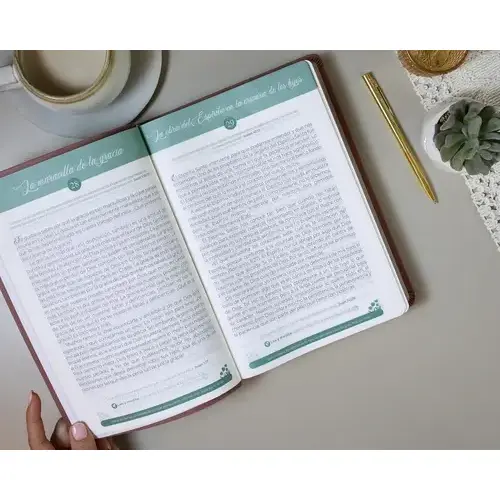 Biblia de Promesas Virtuosa RVR60 Letra Gigante Rosa - Imagen 3